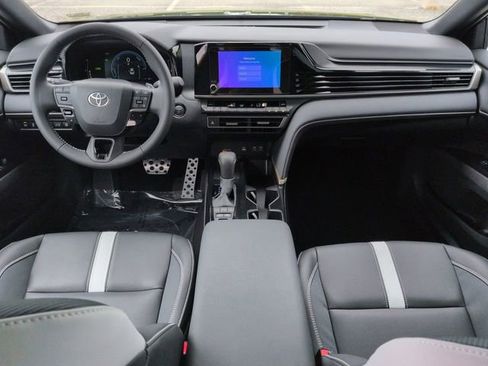 Certified 2025 Toyota Camry SE FWD image 14