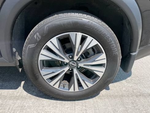 Used 2023 Nissan Rogue SV AWD/4WD image 28