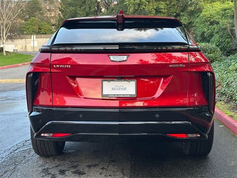 New 2026 Cadillac Lyriq Sport image 4