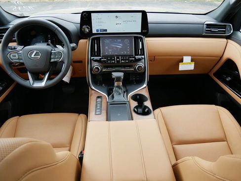 New 2026 Lexus LX 600 4WD w/ Premium Package image 14