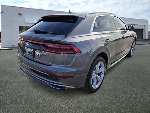 Used 2022 Audi Q8 Premium Plus w/ Premium Plus Package image 3