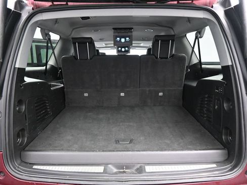 Used 2020 GMC Yukon XL SLT w/ Open Road Package AWD/4WD image 32
