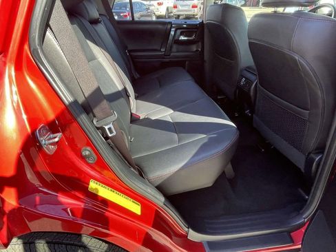 Used 2024 Toyota 4Runner TRD Off-Road Premium image 44