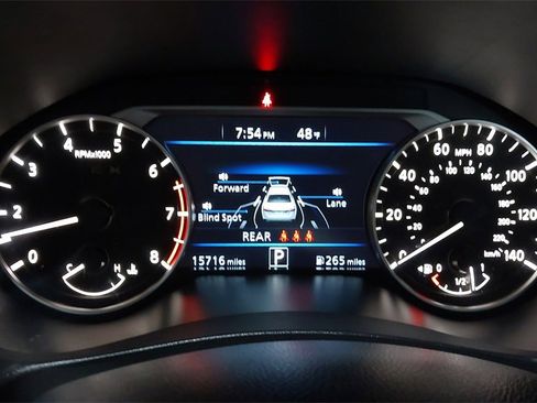 Used 2024 Nissan Altima 2.5 SV image 21