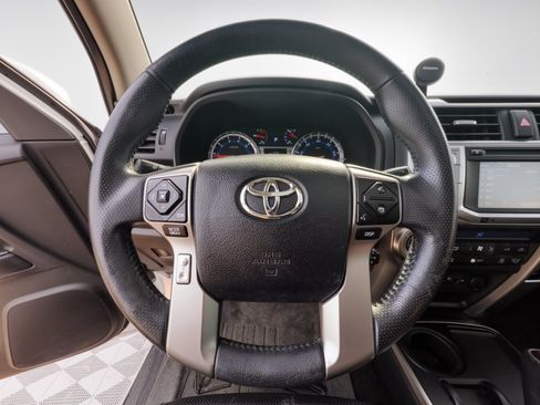 Used 2017 Toyota 4Runner Limited RWD image 10