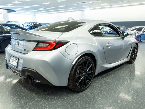 Used 2025 Toyota GR86 Premium image 6