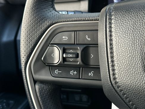 Certified 2025 Toyota 4Runner Trailhunter image 32