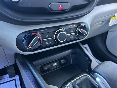 New 2025 Kia Soul LX image 19