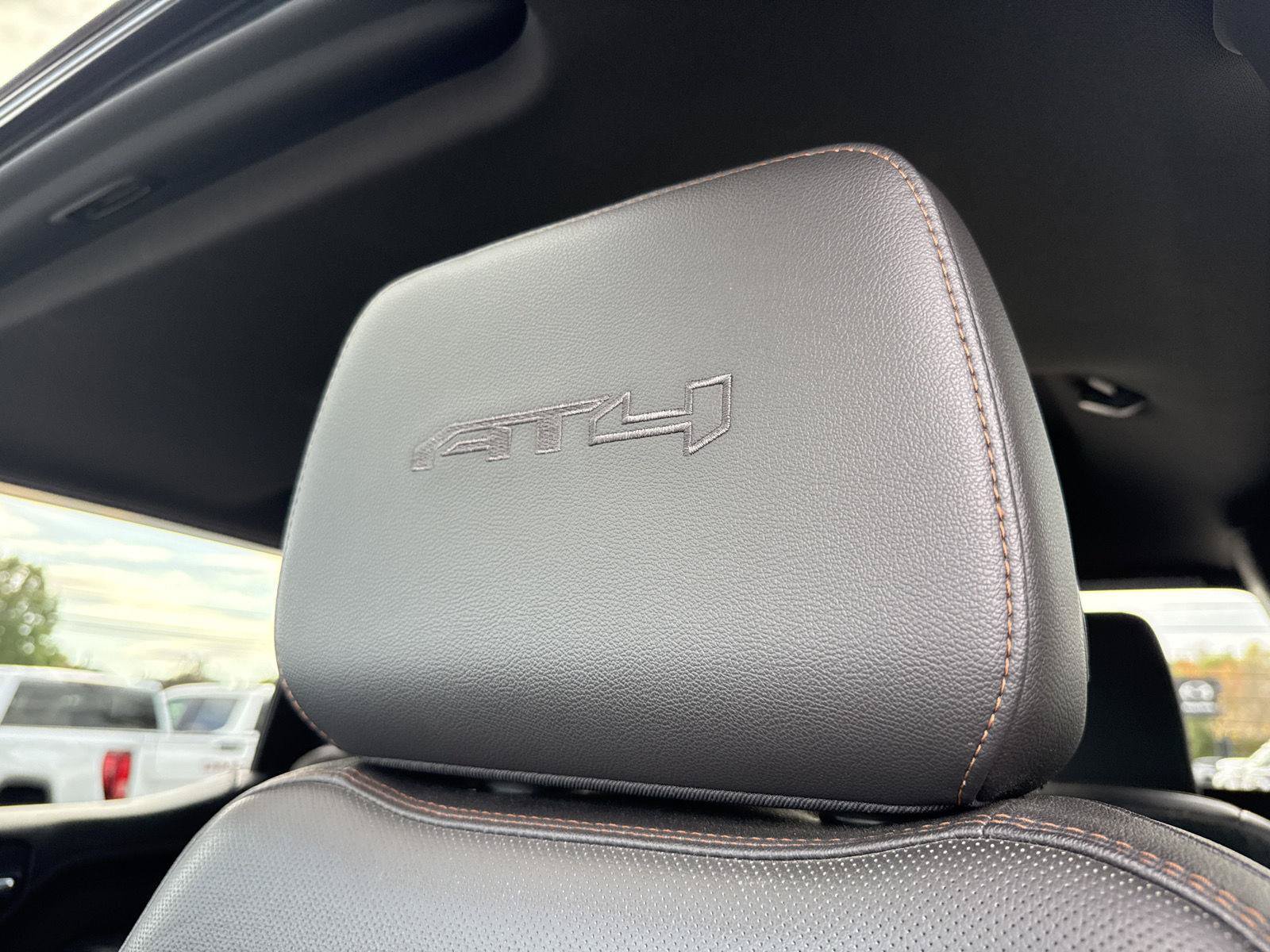 Used 2020 GMC Sierra 1500 AT4 w/ AT4 Premium Package AWD/4WD image 16
