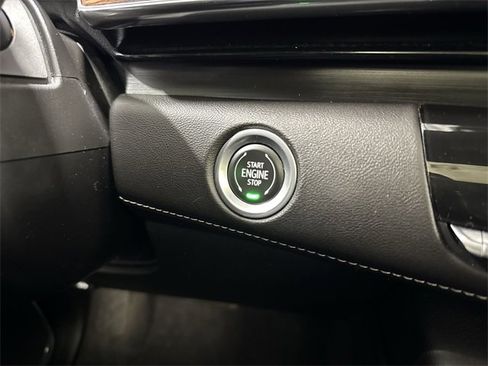 Used 2022 Cadillac Escalade Premium Luxury image 18