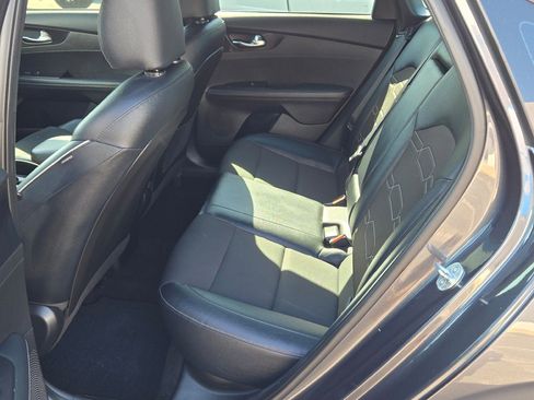 Used 2023 Kia Forte GT-Line image 15