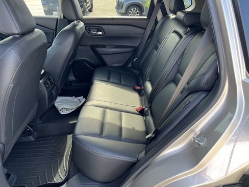 Used 2023 Nissan Rogue SL w/ SL Premium Package FWD image 10