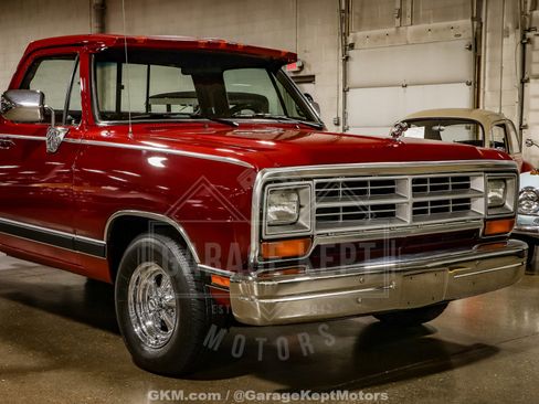 Used 1989 Dodge D/W Truck 150 image 18