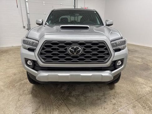 Used 2023 Toyota Tacoma TRD Sport image 2