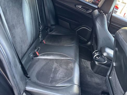 Used 2017 Alfa Romeo Giulia Quadrifoglio image 23