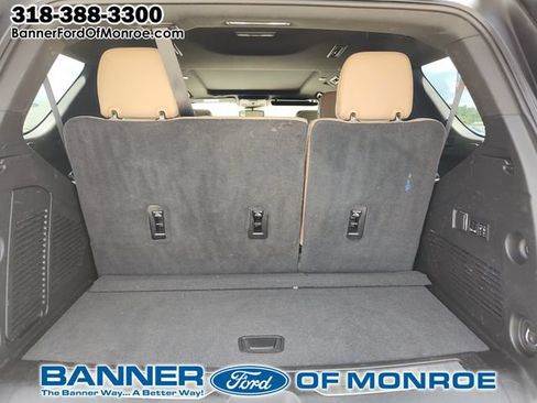 Used 2023 Chevrolet Tahoe Premier AWD/4WD image 7