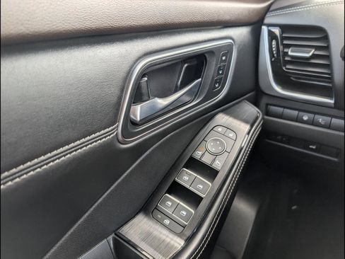 Used 2021 Nissan Rogue Platinum AWD/4WD image 19