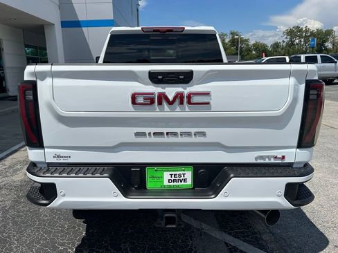 New 2026 GMC Sierra 2500 AT4 w/ AT4 Premium Plus Package AWD/4WD image 9