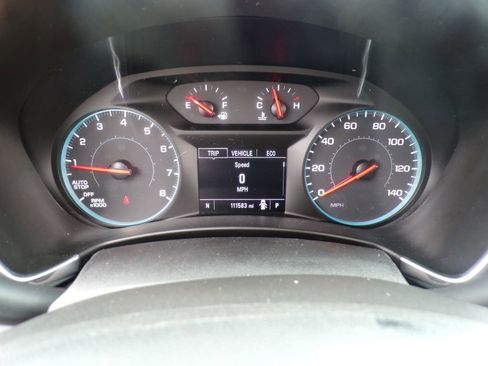 Used 2018 Chevrolet Equinox LT FWD image 22
