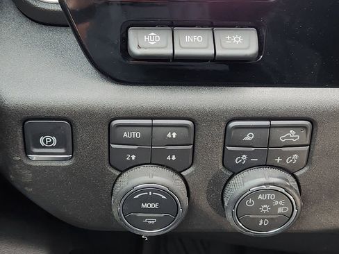 Used 2026 Chevrolet Silverado 1500 LTZ w/ LTZ Premium Package image 30