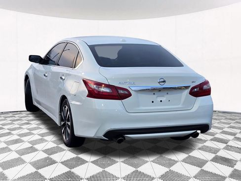 Used 2018 Nissan Altima 2.5 SV image 19