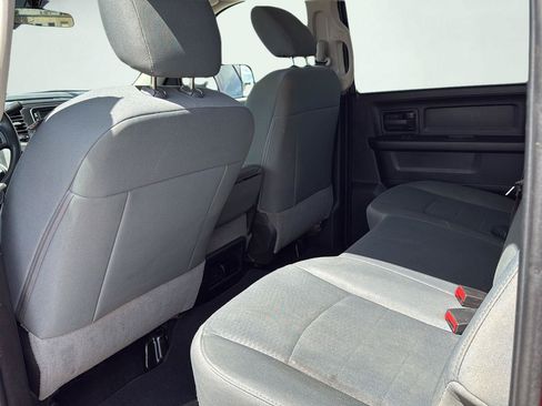 Used 2018 RAM 2500 Tradesman w/ Chrome Appearance Group AWD/4WD image 19