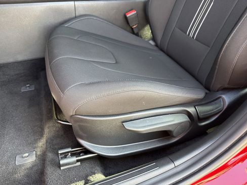 Certified 2025 Hyundai Elantra Sport image 12