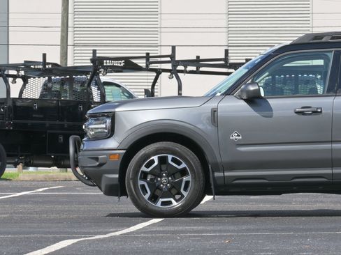 Used 2024 Ford Bronco Sport Outer Banks w/ Tech Package AWD/4WD image 5