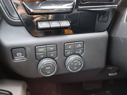 New 2026 Chevrolet Silverado 2500 ZR2 w/ LPO, Dark Essentials Package image 12