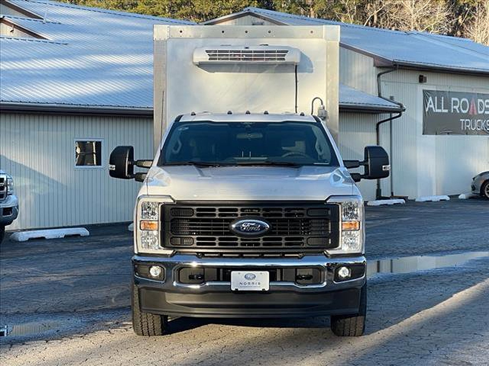 New 2025 Ford F350 XL w/ XL Chrome Package AWD/4WD image 4