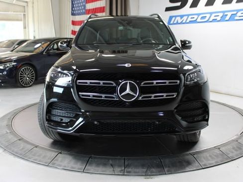 Used 2022 Mercedes-Benz GLS 450 4MATIC image 3
