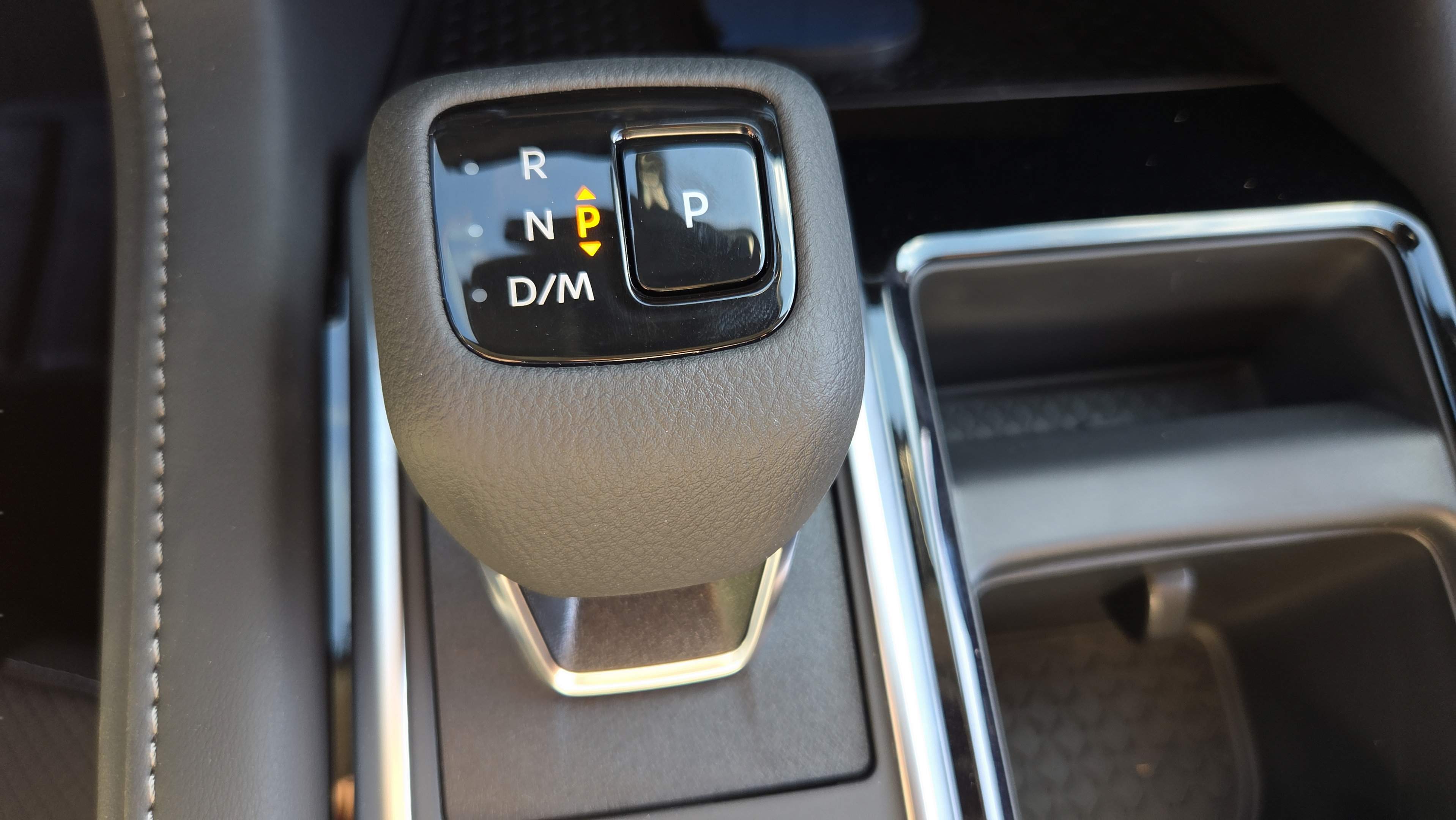 Used 2026 Nissan Pathfinder SL FWD image 22