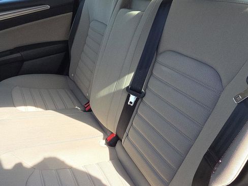 Used 2018 Ford Fusion S image 20