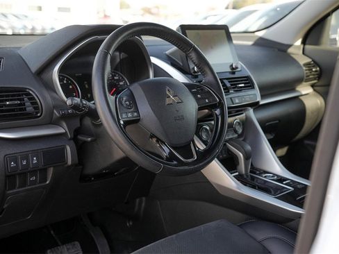 Used 2024 Mitsubishi Eclipse Cross SE image 8