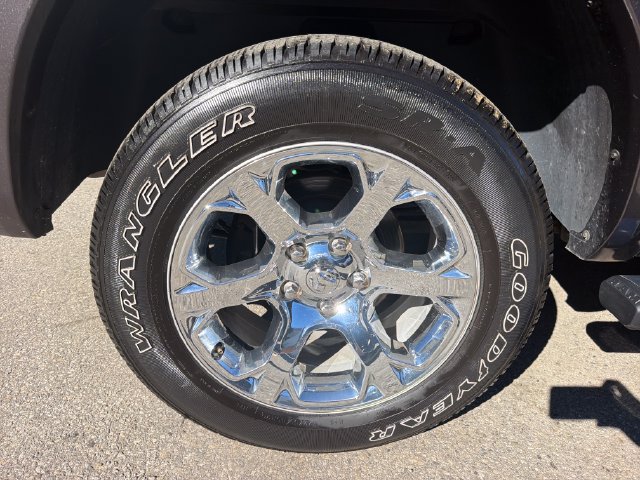 Used 2017 RAM 1500 Laramie w/ Convenience Group AWD/4WD image 31