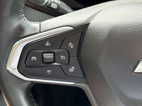 Used 2024 Chevrolet TrailBlazer LT w/ LT Cold Weather Package image 19