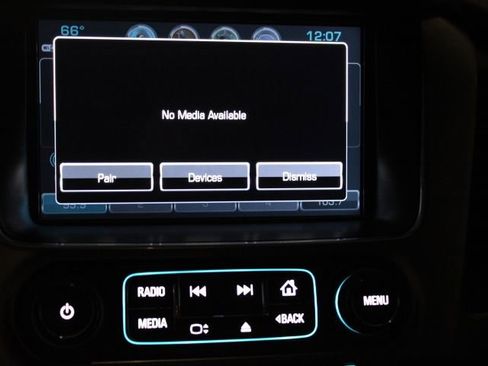 Used 2018 Chevrolet Suburban LT image 44