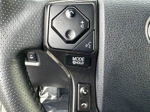 Used 2024 Toyota 4Runner TRD Off-Road AWD/4WD image 20