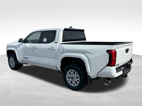 New 2026 Toyota Tacoma SR5 AWD/4WD image 4