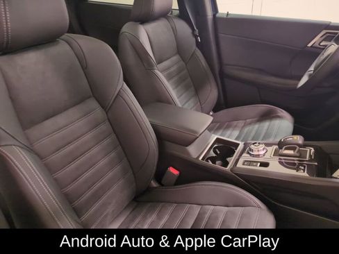 New 2025 Mitsubishi Outlander SE image 11