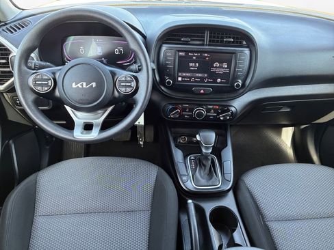 Used 2024 Kia Soul LX w/ Option Group 015 image 18