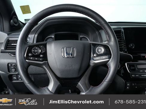 Used 2022 Honda Pilot Black Edition image 3