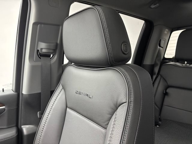 New 2026 GMC Sierra 2500 Denali w/ Denali Reserve Package AWD/4WD image 45