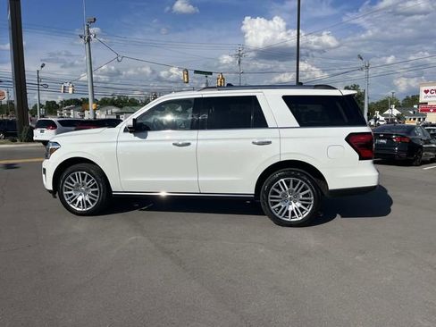 Used 2024 Ford Expedition Limited AWD/4WD image 8