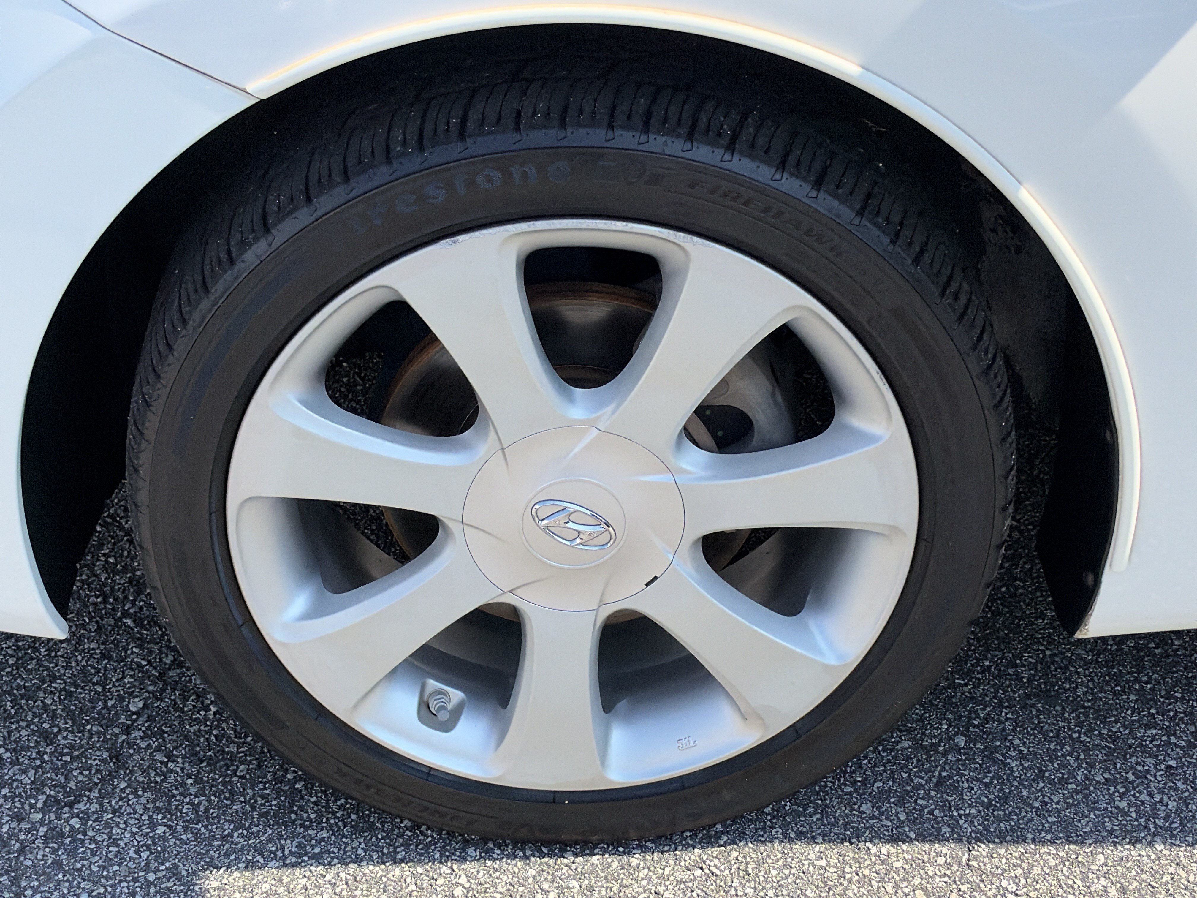 Used 2012 Hyundai Elantra Limited FWD image 13