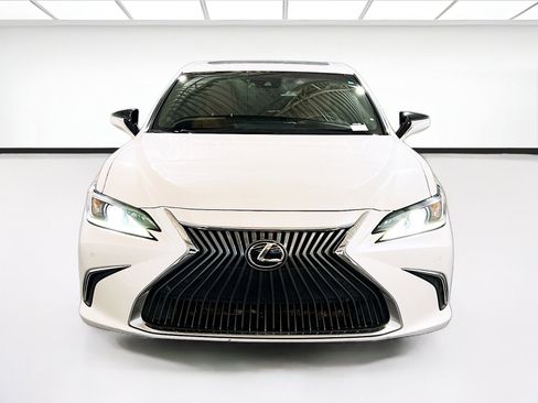 Used 2019 Lexus ES 350 Luxury image 2