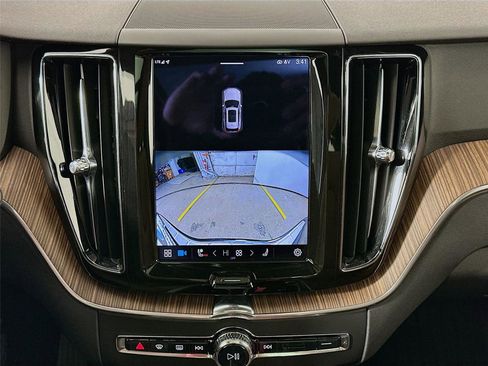 Used 2023 Volvo XC60 B5 Plus w/ Climate Package image 14