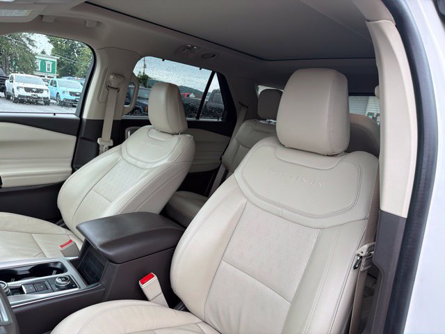 Used 2024 Ford Explorer Platinum w/ Technology Package AWD/4WD image 19