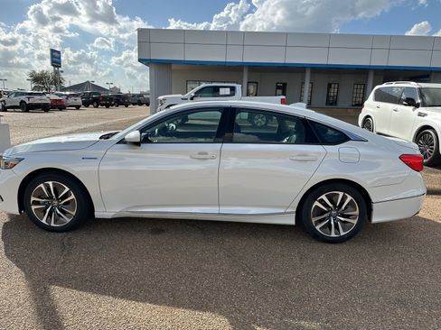 Used 2021 Honda Accord EX image 9