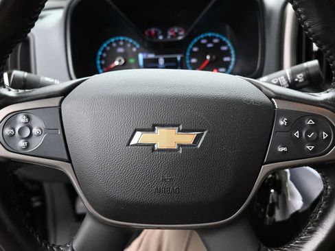 Used 2018 Chevrolet Colorado Z71 w/ Z71 Midnight Edition AWD/4WD image 6